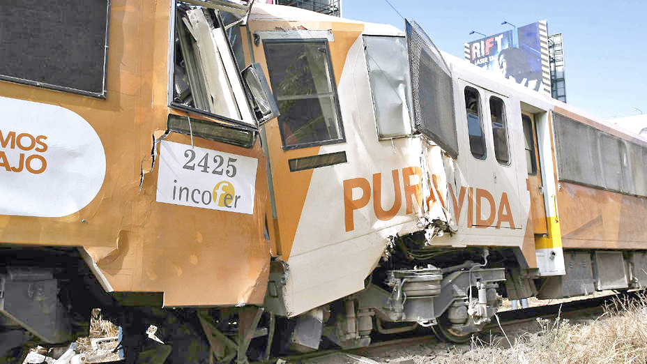 Choque frontal de trenes en Costa Rica deja 245 heridos