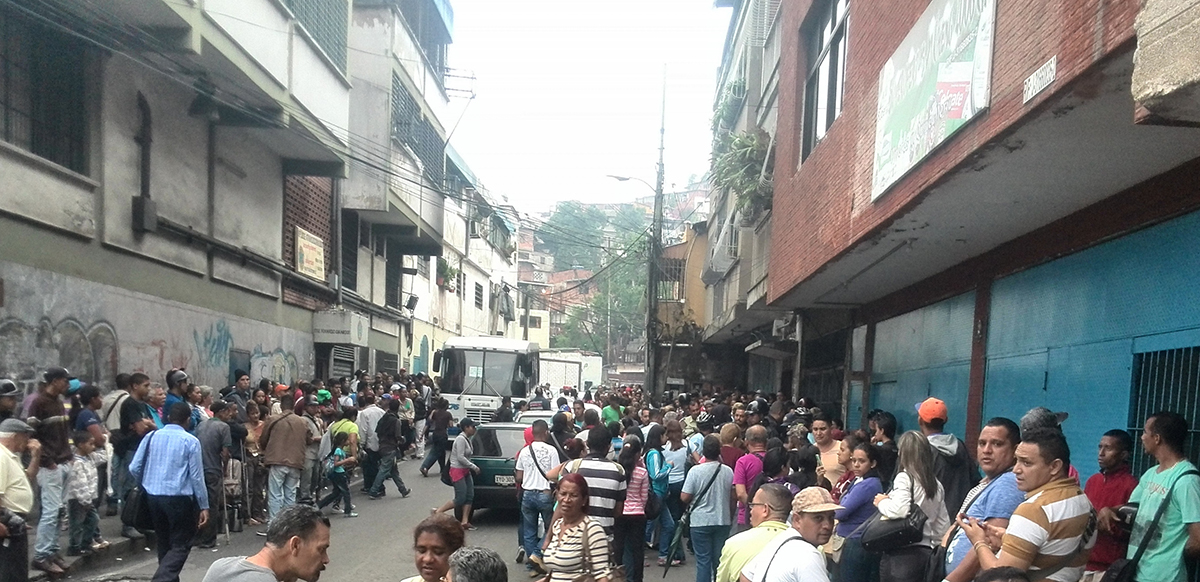 Atajaperro por venta de café en El Cabotaje