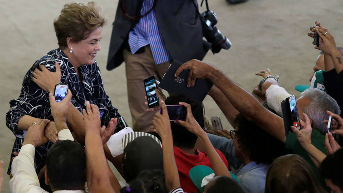 Fiscalía brasileña denuncia a dos exministros de Rousseff por corrupción