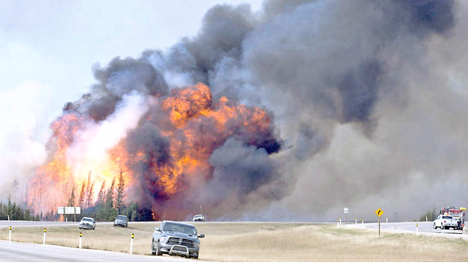 Autoridades podrán controlar incendio en Canadá gracias al clima