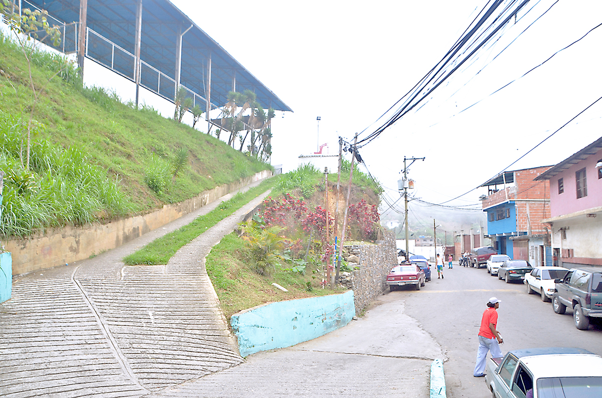 Obras en La Yerbabuena quedaron en promesas