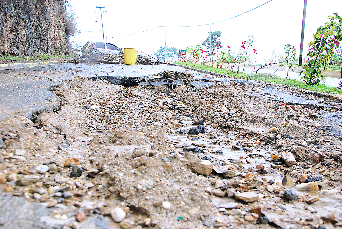 Tronera de Llano Alto empeora con aguaceros