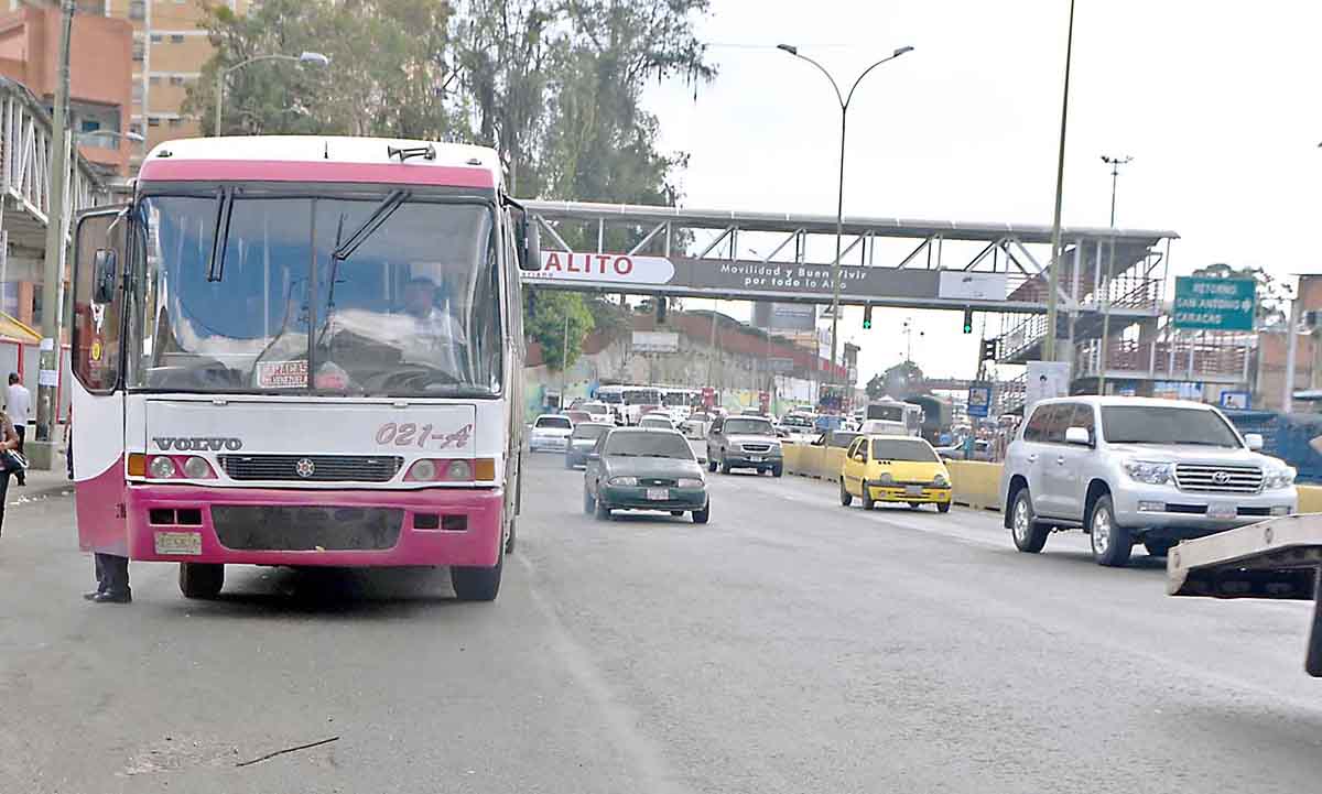 Denuncian fallas en cooperativa de transporte