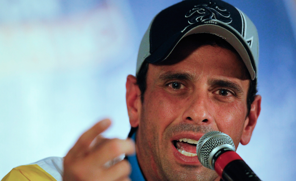 Capriles: O cumplen con su trabajo o saldremos a la calle por respuestas