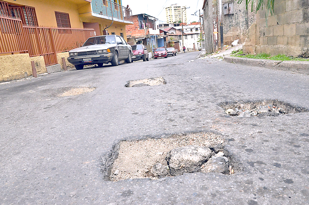 Piden a Hidrocapital que selle troneras