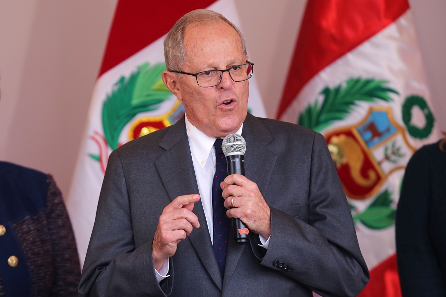 Presidente electo de Perú propone ayuda económica para Venezuela