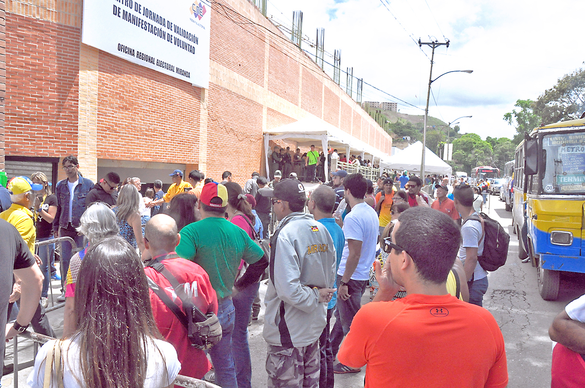 24.523 electores validaron firma en Los Teques