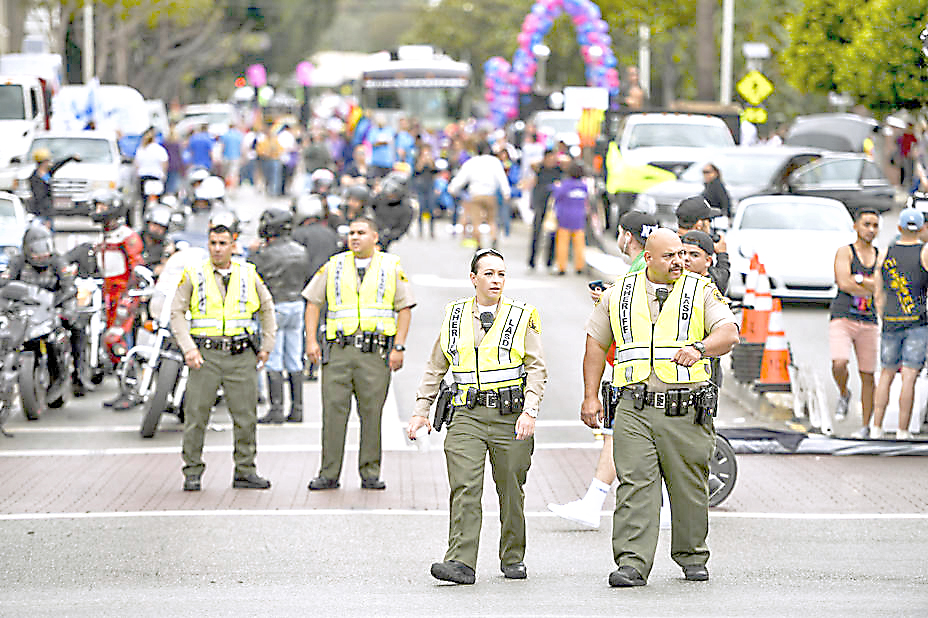 EI asume la autoría de la matanza en Orlando