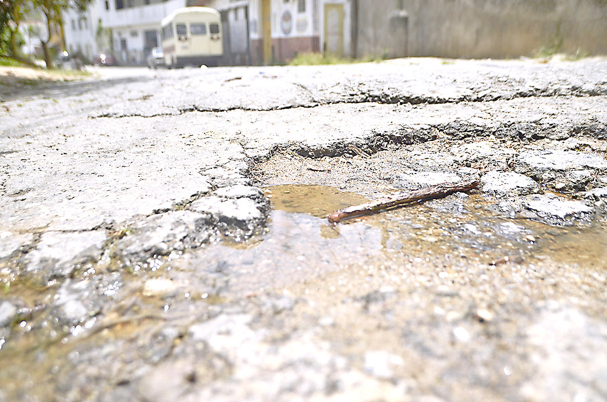 Vecinos afectados por bote de agua en El Cují