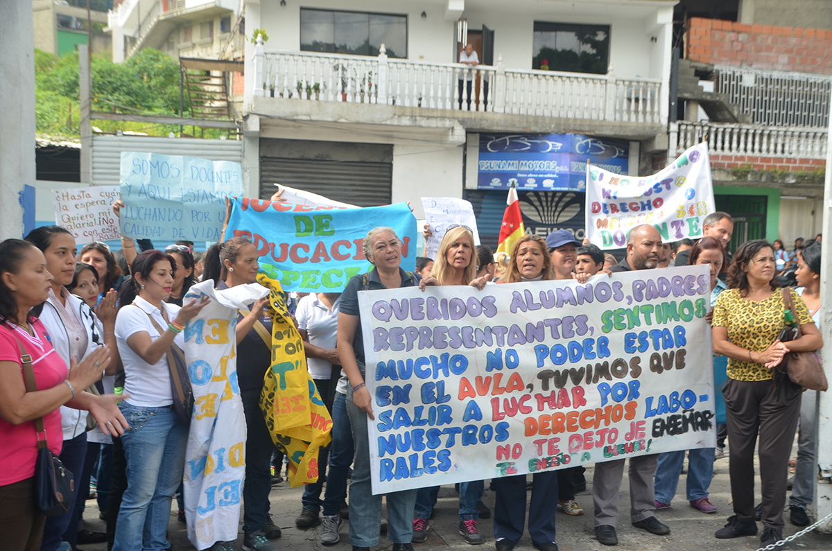 Docentes mirandinos tomaron las calles nuevamente