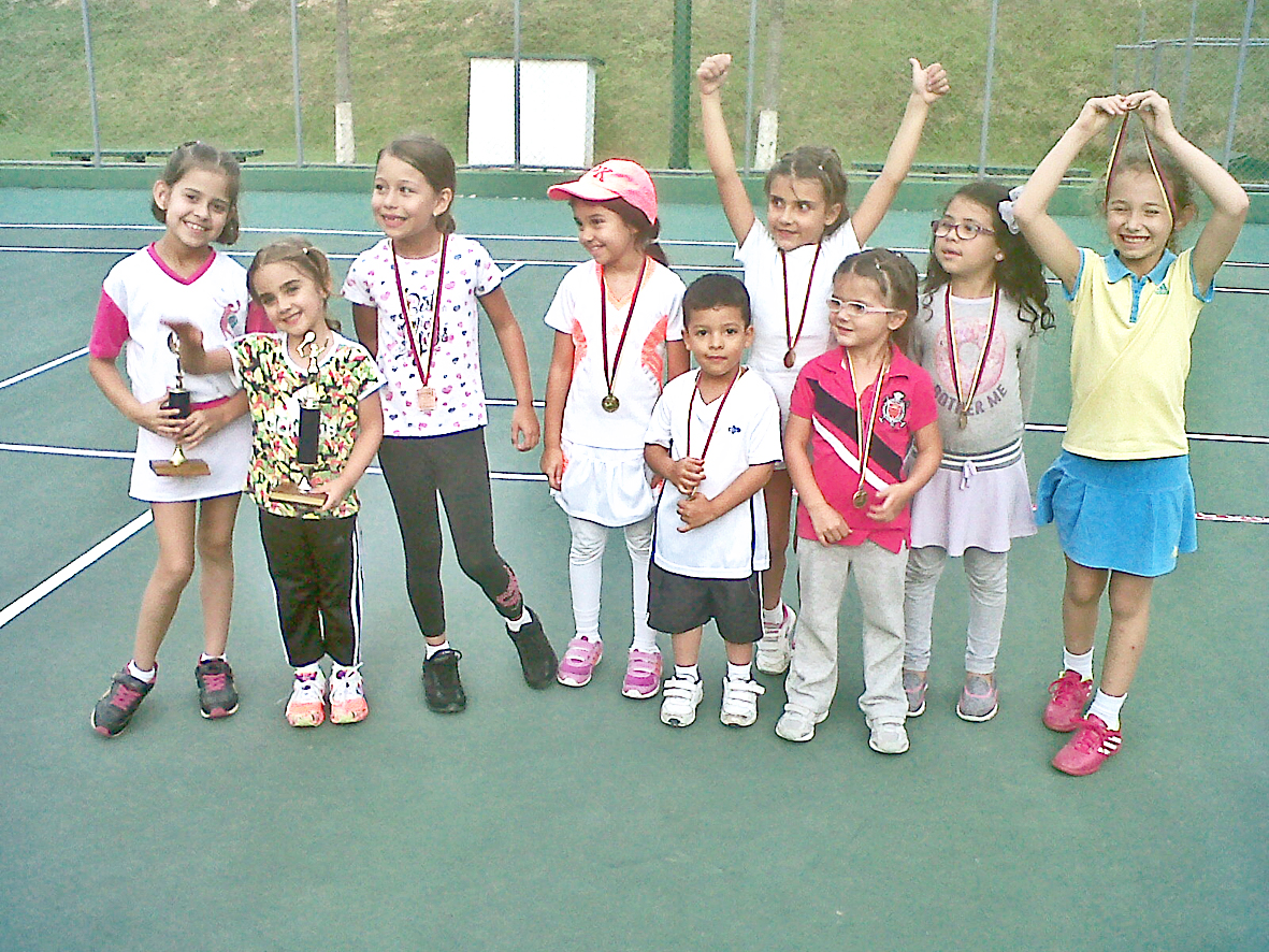 Nicol Tabares se destacó en el mini torneo vacacional de tenis