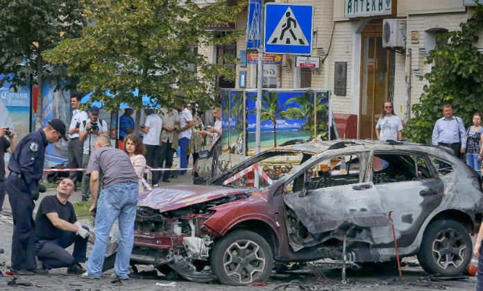 Carro bomba mata a un destacado periodista en Ucrania