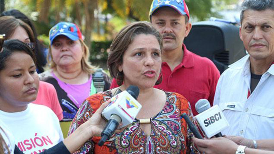 Ministra de Salud: Falla de medicinas es de 15%