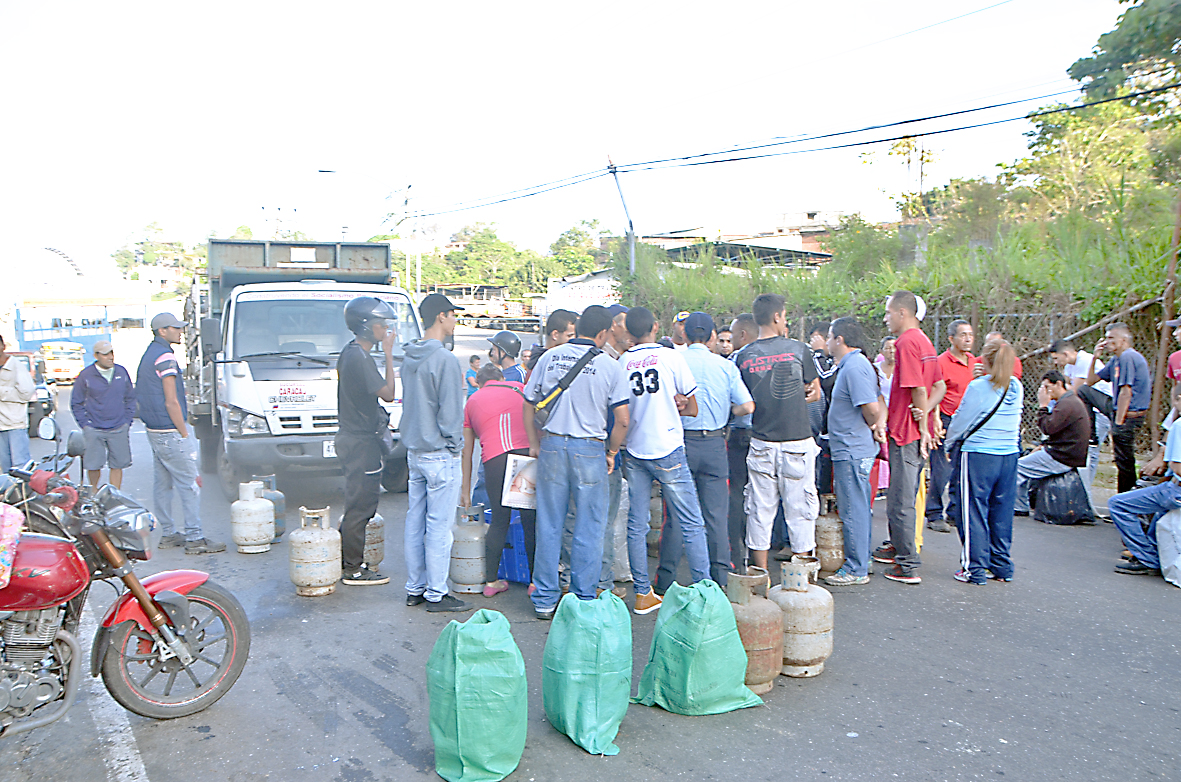 Protestan por falta de gas