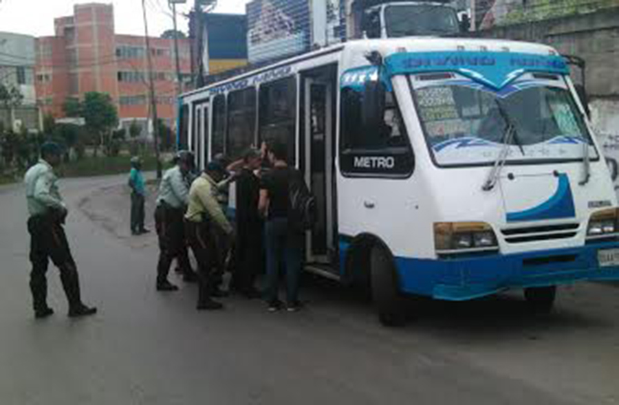 No pelan a los charleros en Carrizal