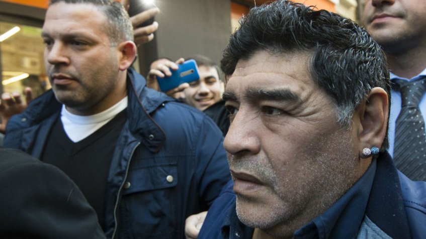 Maradona: Hay que ir a rogarle a Messi para que vuelva a la selección