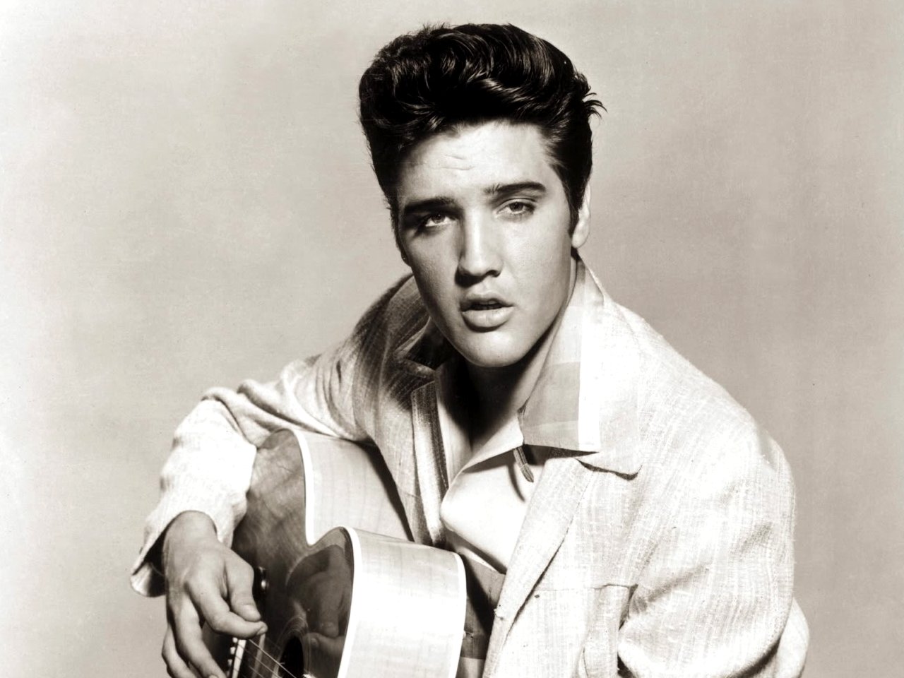 Hace 39 años falleció Elvis Presley, “El Rey”
