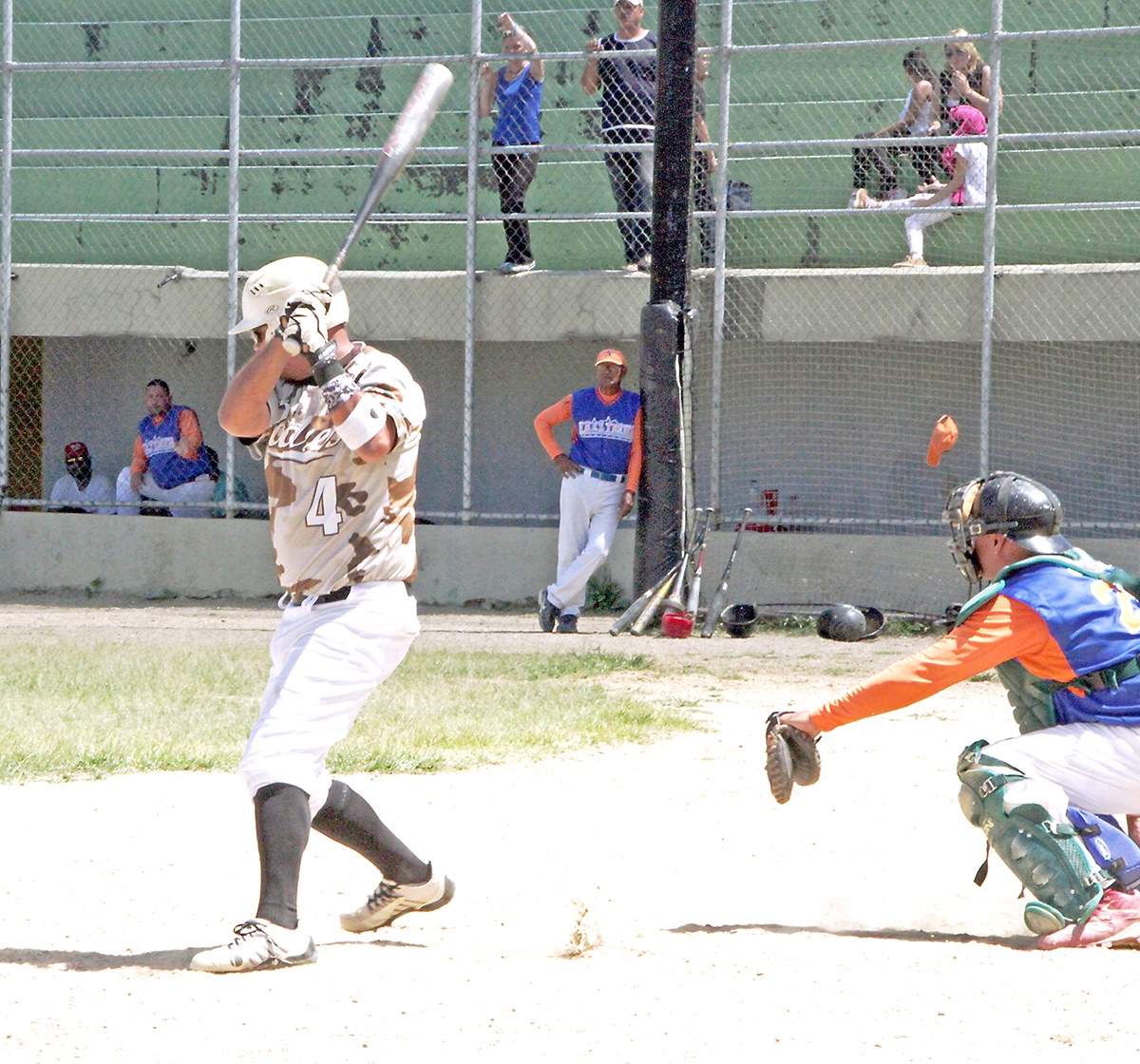 Pelotazo al bateador Adrián Astudillo dio triunfo a La Estrella