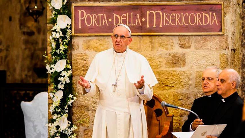 El papa canonizará a la beata Teresa de Calcuta