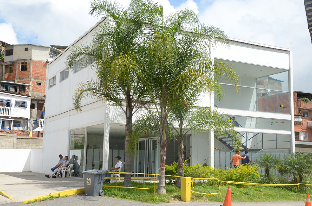 Santaella rebota pacientes al Pronto Socorro