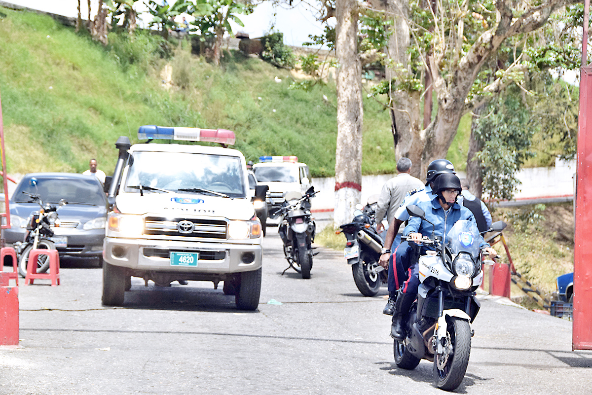 Tirotean a polimiranda que se quedó accidentado