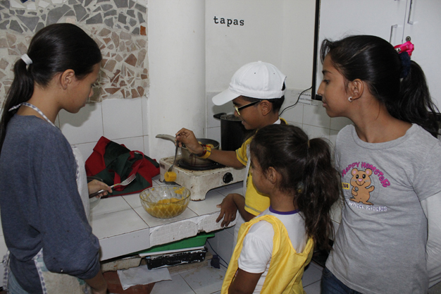 Niños de Caracas disfrutan sus vacaciones en el Museo de Bellas Artes