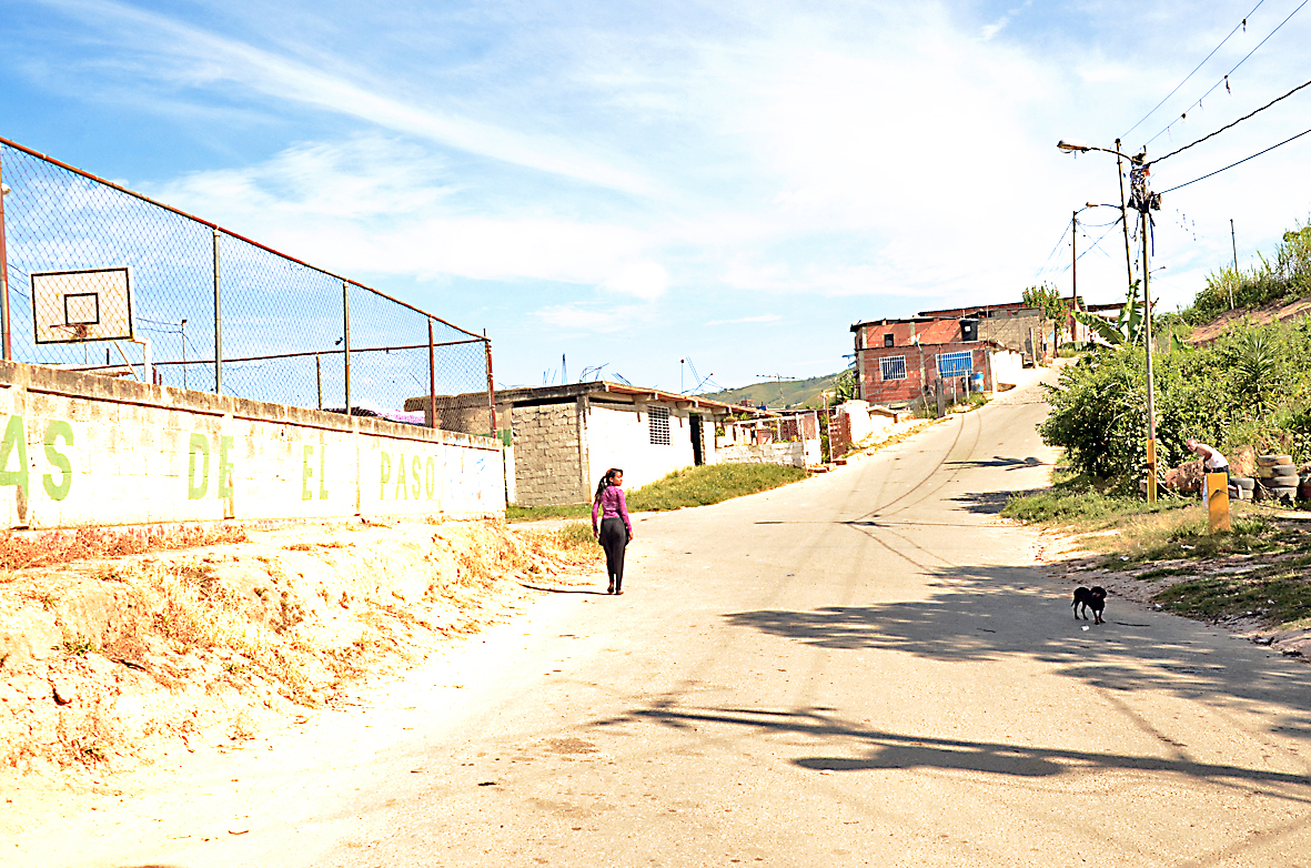 Hartos de pagar cisternas en Colinas de El Paso