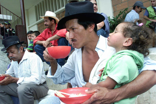 ONU advierte sobre desplazamiento de personas en noreste de Colombia