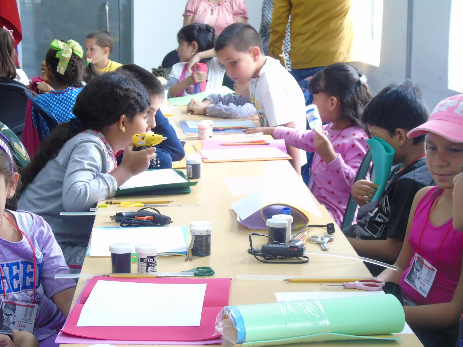 ​​32 chipilines  inician taller de Foami de Fundación Los Teques