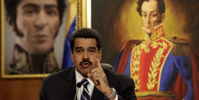 Maduro dirige acto de firmas de acuerdos para Plan de Desarrollo Minero Ecológico