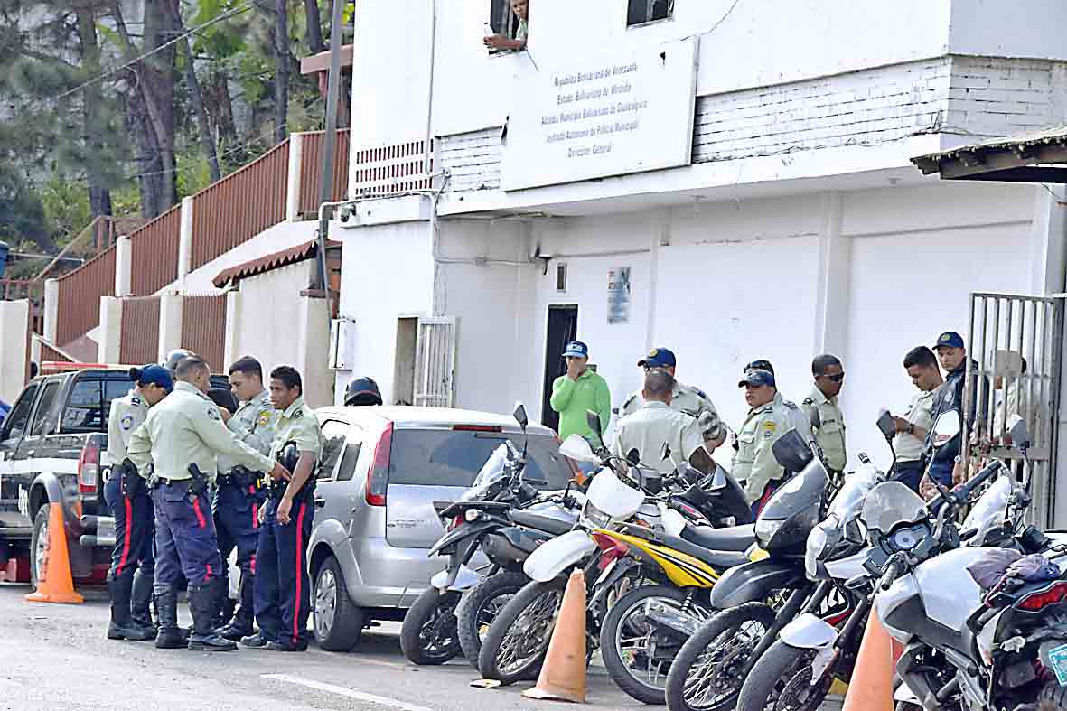 Detienen a ladrón de celulares