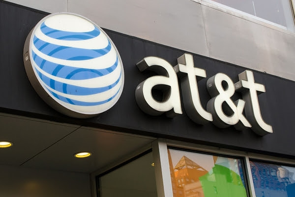 AT&T anuncia acuerdos con Cuba para llamadas, mensajes e internet