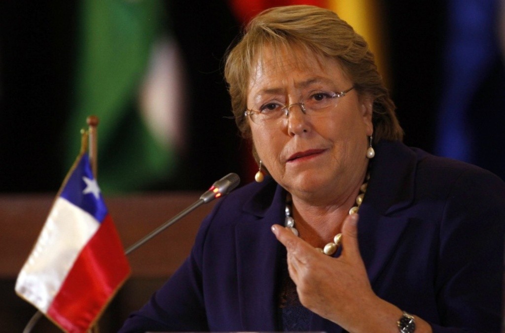 En picada popularidad de Bachelet