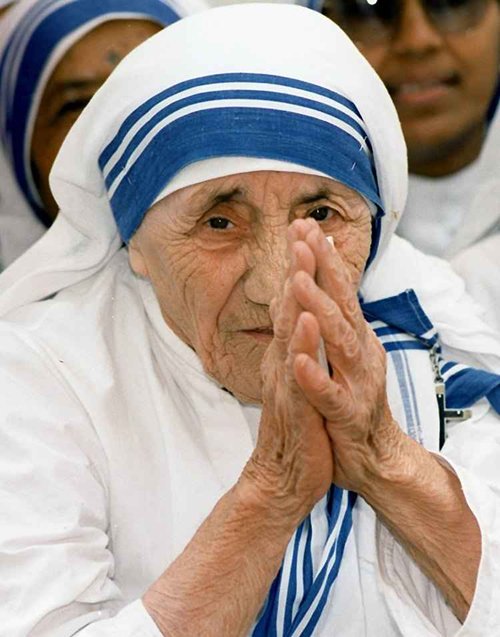 Papa Francisco canonizará a la madre Teresa de Calcuta