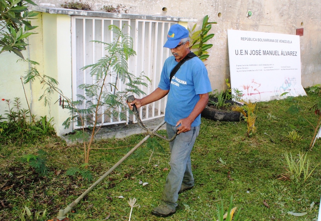 Le hacen un cariñito a U.E.N. José Manuel Álvarez