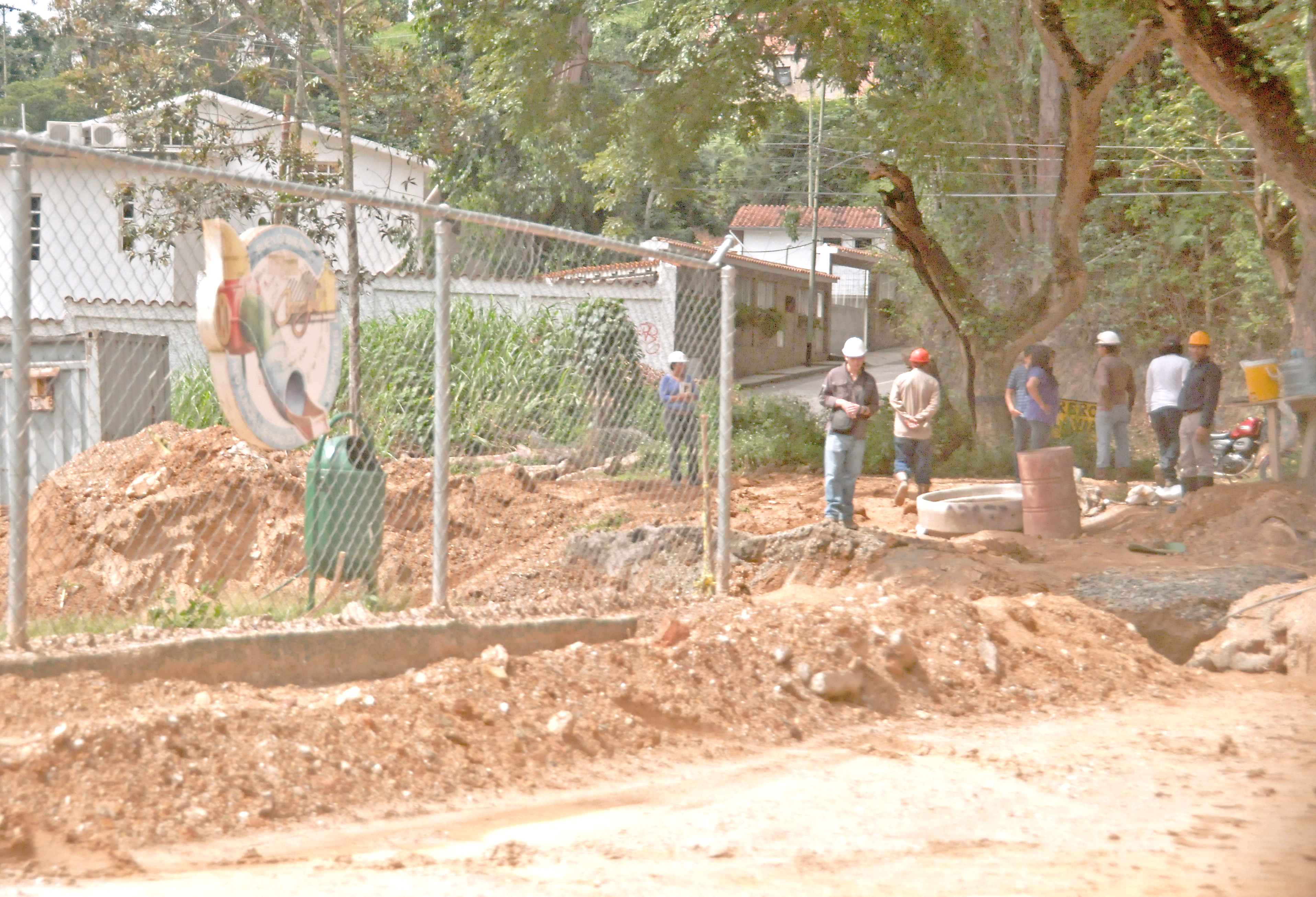 Saneamiento del Guaire genera molestias a vecinos