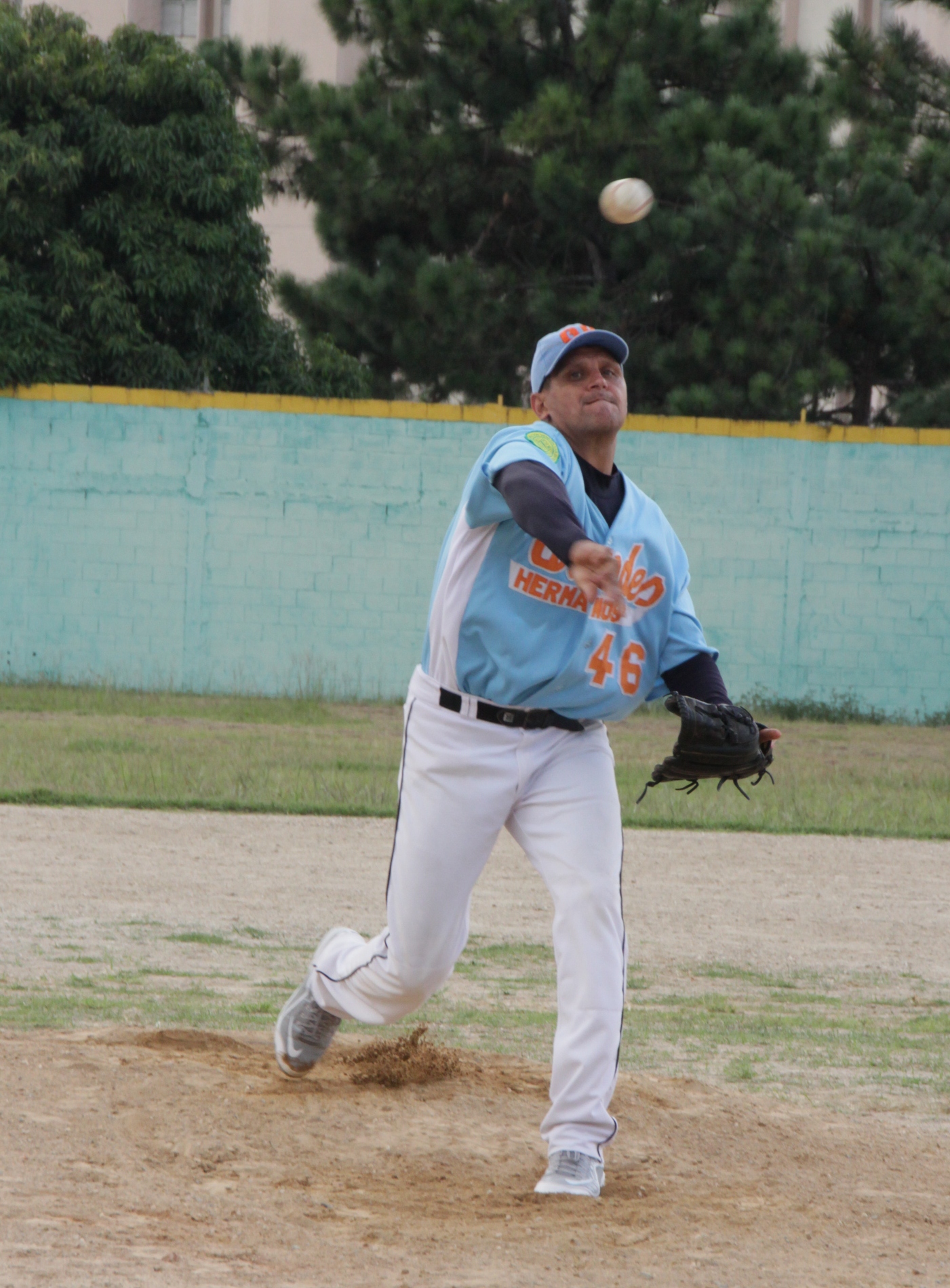 Grandes Hermanos sometió a Carrizal en final de beisbol máster