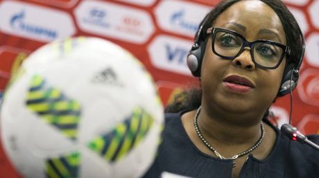 La FIFA insiste en atacar el racismo pese a disolver fuerza de tarea