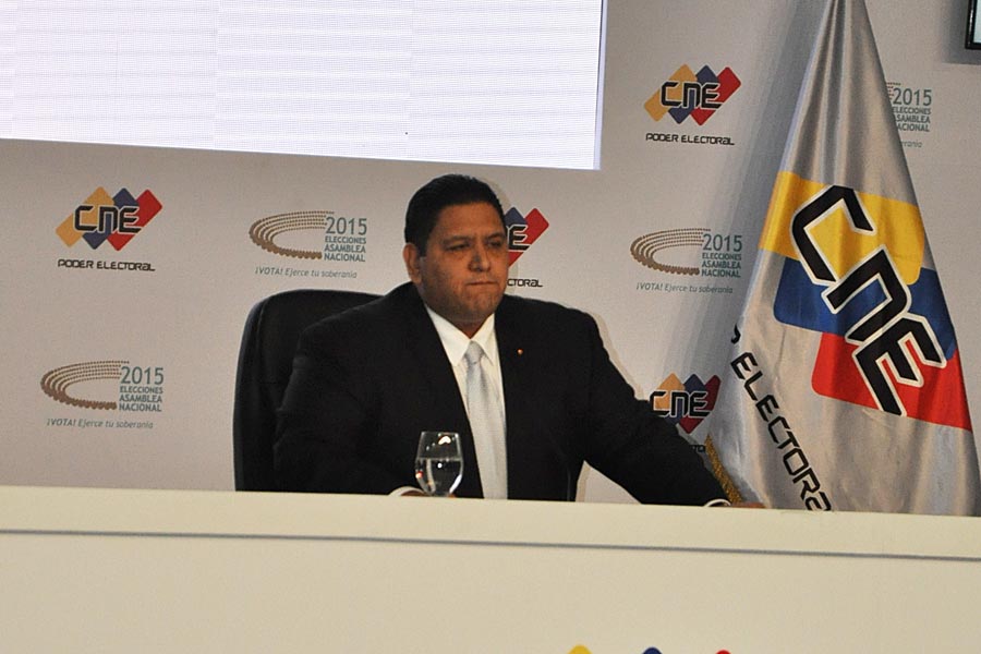 Según el rector del CNE Luis Emilio Rondón se continúa discutiendo las consideraciones para el 20%