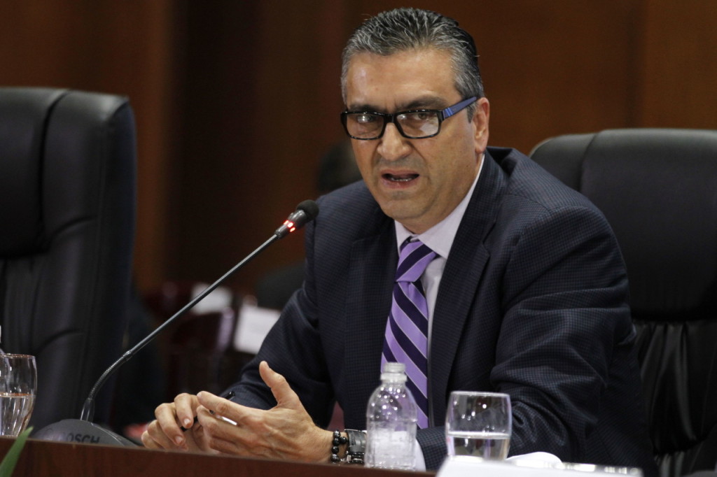Miguel Pérez Abad designado presidente del Banco Bicentenario del Pueblo