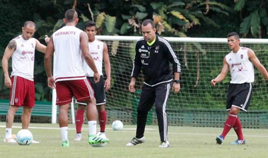 La Vinotinto calienta los motores en Caracas