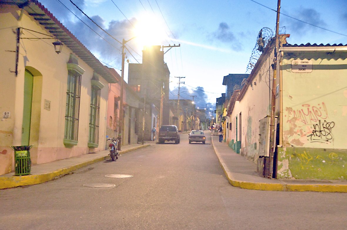 Choros tienen tomada la Ayacucho