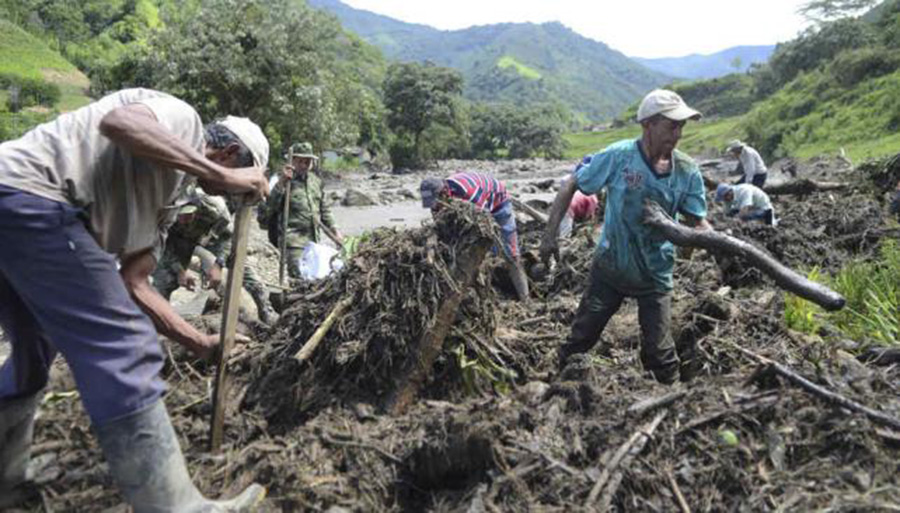 Seis muertos por derrumbe en Colombia