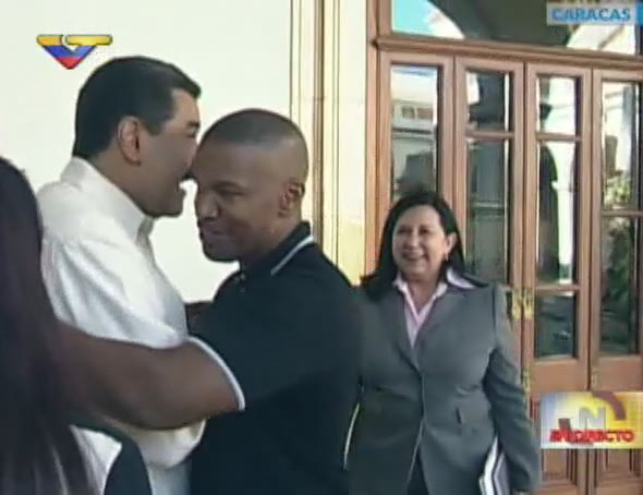 Actores Jamie Foxx y Lukas Hass se reúnen con Nicolás Maduro