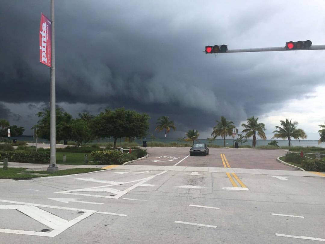 El estado de Florida en peligro de ser afectado dos veces por el huracán Mathew