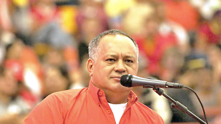 Cabello: Maduro protege la Constitución