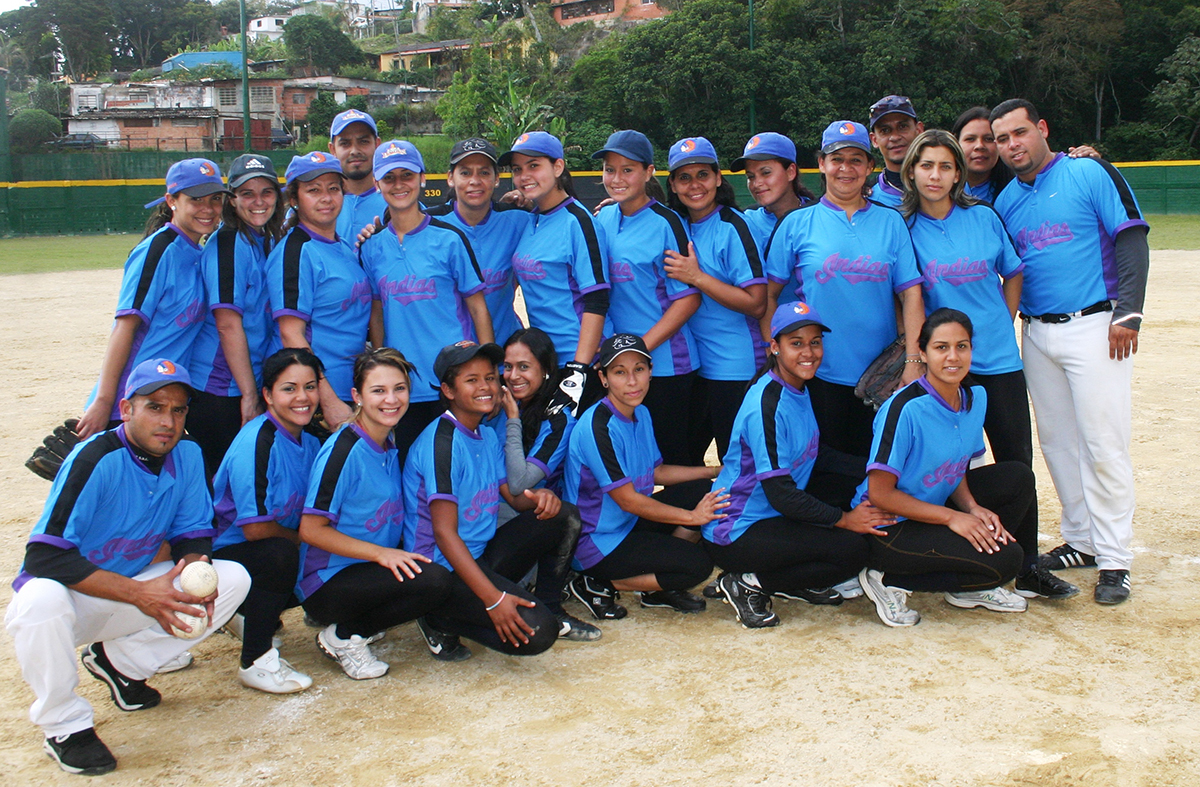 Las Indias sometieron a El Esfuerzo en el softbol femenino