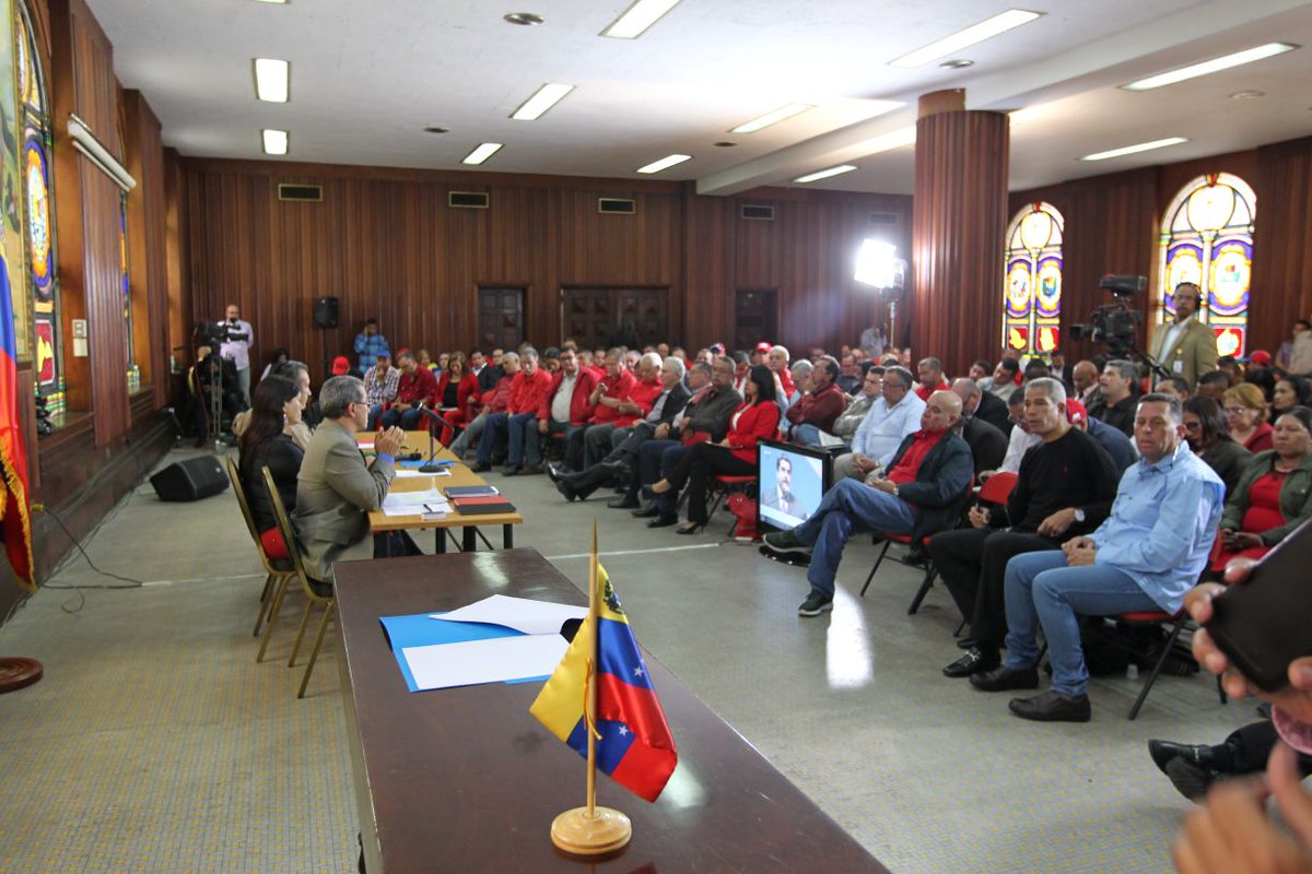 Gobernadores y alcaldes respaldan Presupuesto 2017