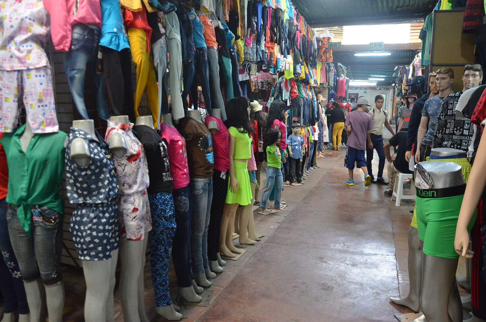 Comerciantes bajarán santamarías si las ventas no mejoran