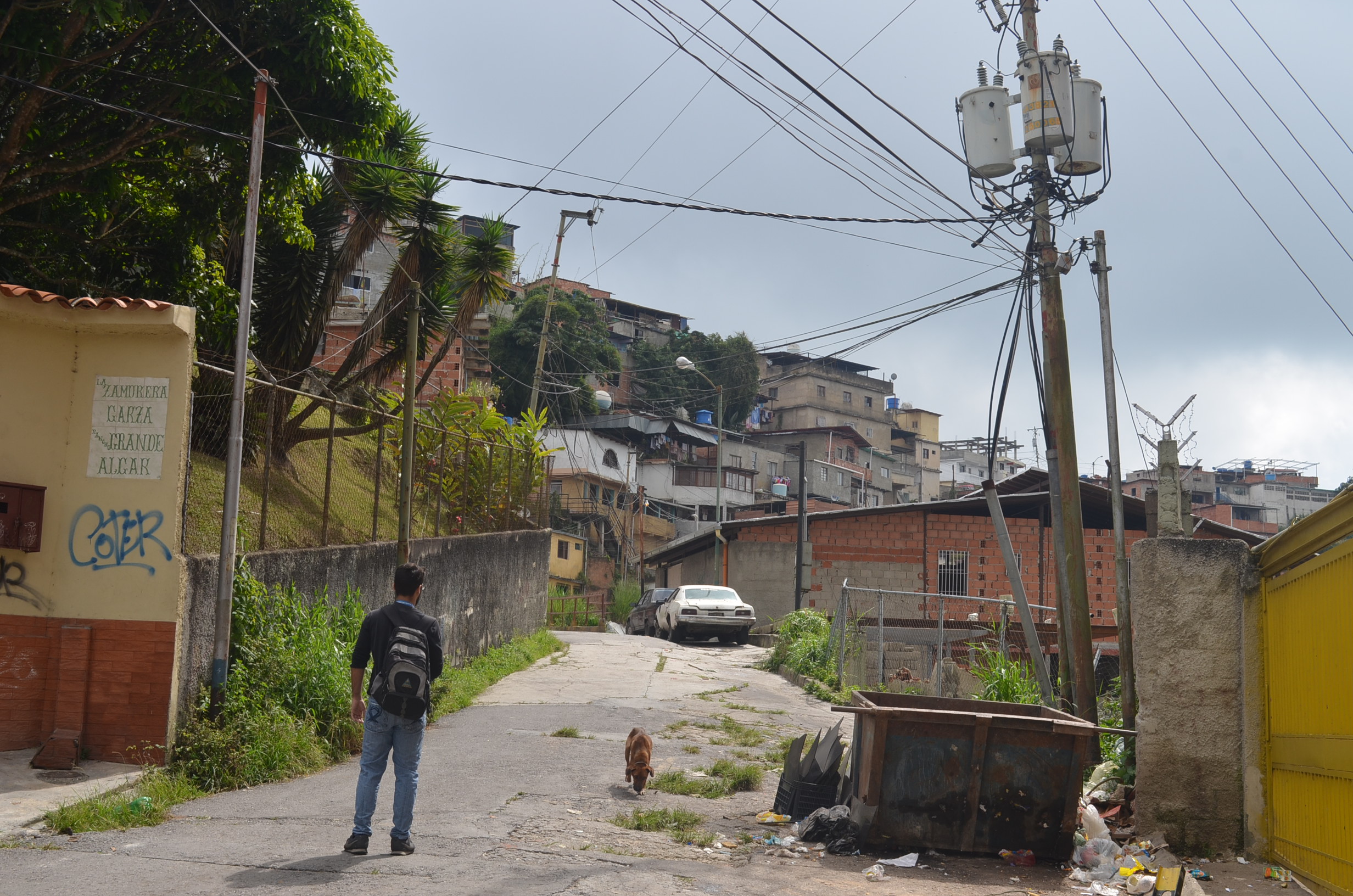 Claman por alumbrado público en Barrio Bolívar